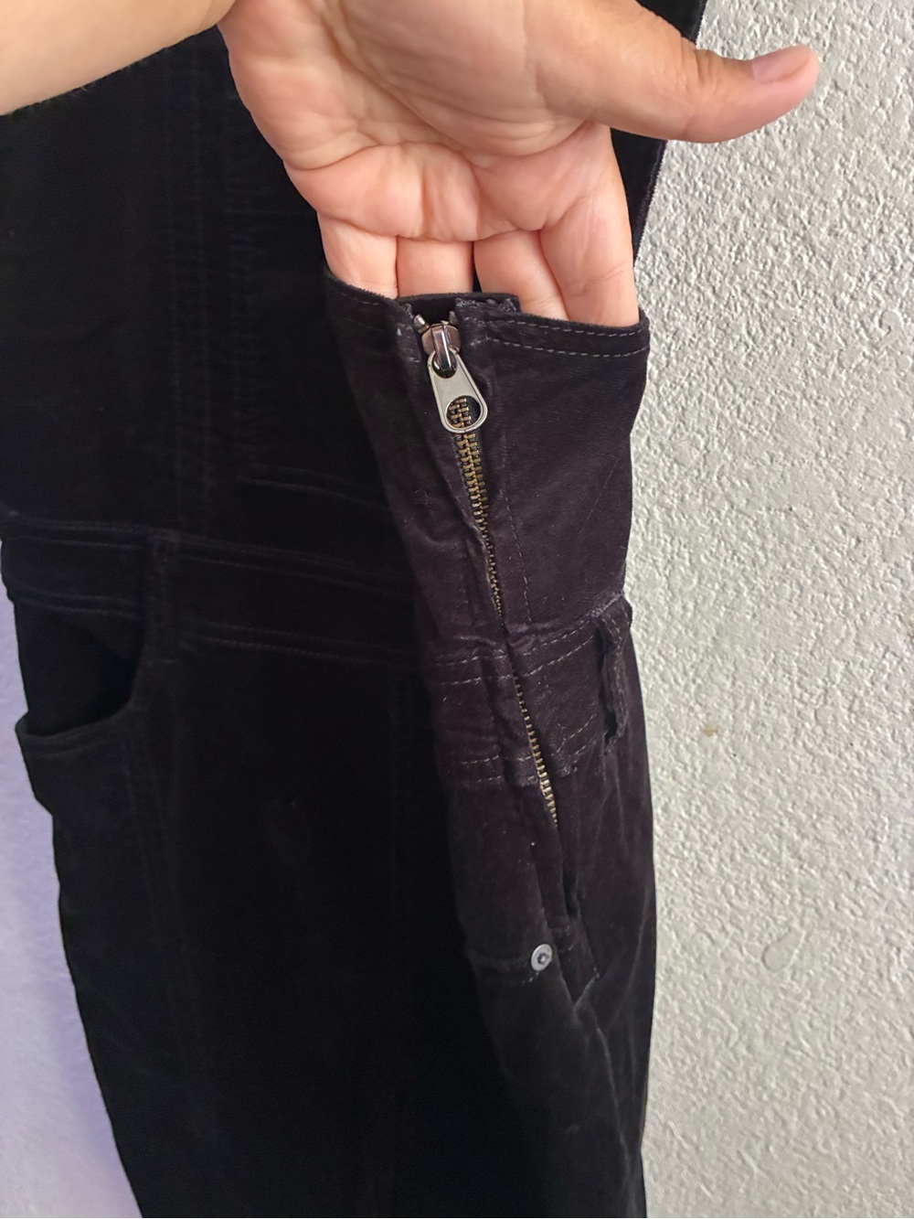 Pilcro Black Fit Flared Velvet Overalls 27 - Picture 7 of 14